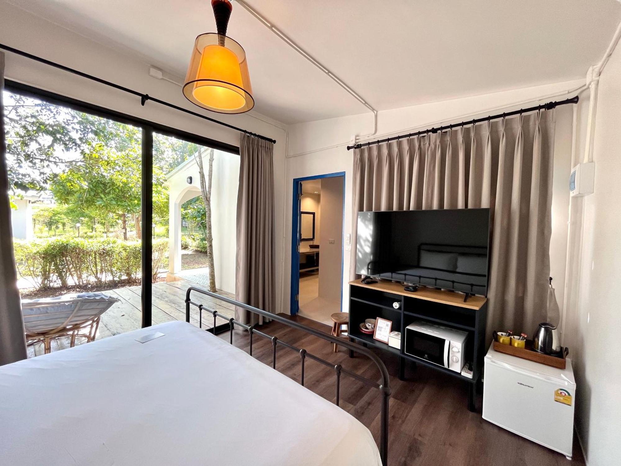 Tubtao Sleepy Hill Hotel Pong Talong Bagian luar foto
